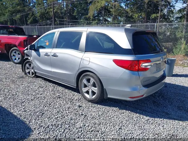 5FNRL6H76LB072734 — 2020 Honda Odyssey, фото 3 с аукциона IAAI, Передняя часть слева