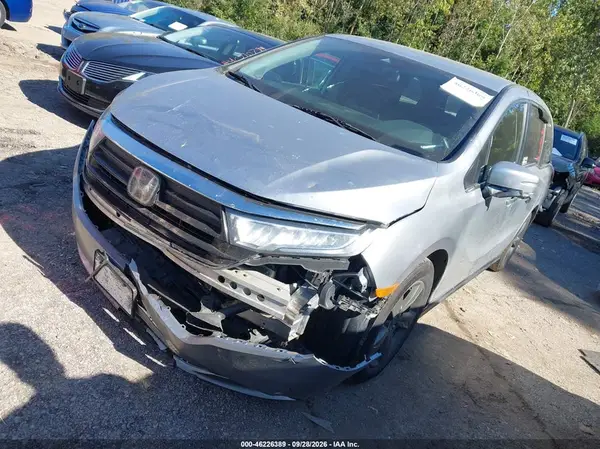 5FNRL6H51NB019666 — 2022 Honda Odyssey, фото 2 с аукциона IAAI, Передняя часть