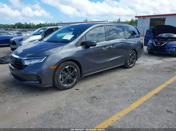 5FNRL6H93PB043585 — 2023 Honda Odyssey, фото 2 с аукциона IAAI, Задняя часть