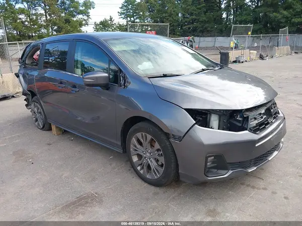 5FNRL6H82SB044629 — 2025 Honda Odyssey, Передняя часть (Front & Rear), фото до ремонта
