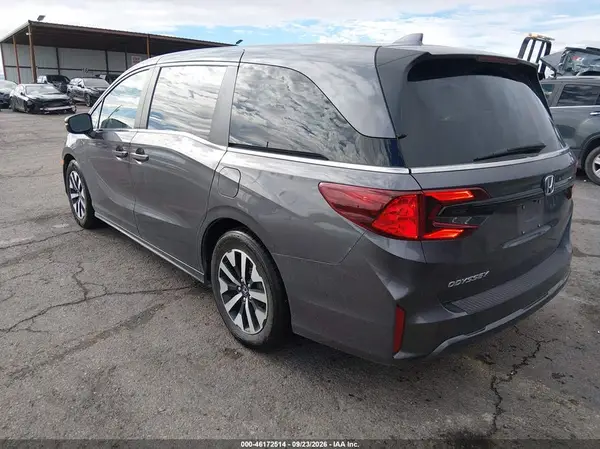 5FNRL6H61SB082559 — 2025 Honda Odyssey, фото 3 с аукциона IAAI 14.10.2026, Повреждения снизу