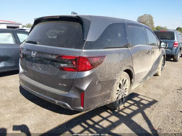 5FNRL6H98SB012163 — 2025 Honda Odyssey, фото 4 с аукциона IAAI, Подтопление
