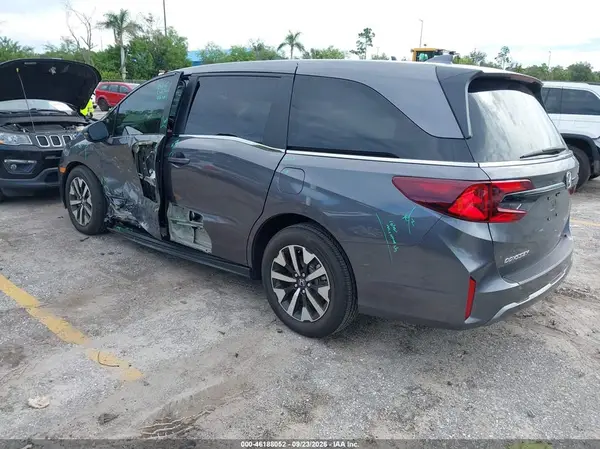 5FNRL6H68TB063718 — 2026 Honda Odyssey, фото 3 с аукциона IAAI 14.10.2026, Левый бок