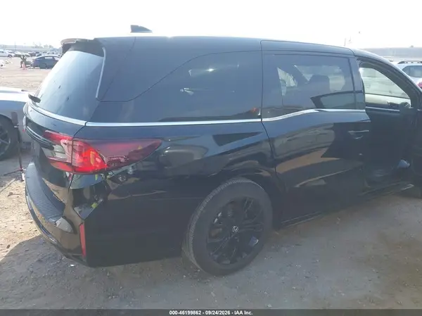 5FNRL6H71TB061818 — 2026 Honda Odyssey, фото 4 с аукциона IAAI 13.10.2026, Левый бок