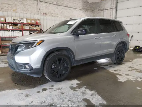 2021 Honda Passport Awd Sport VIN 5FNYF8H28MB023443 фото 2