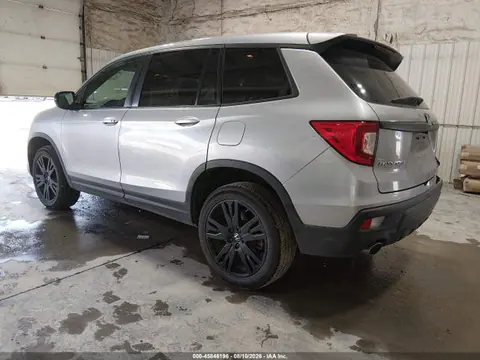 2021 Honda Passport Awd Sport VIN 5FNYF8H28MB023443 фото 3