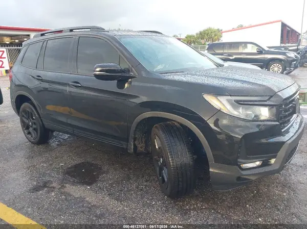 5FNYF8H83RB023975 — 2024 Honda Passport, Передняя часть слева (Left Front), фото до ремонта