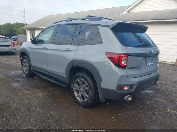 5FNYF8H66RB005436 — 2024 Honda Passport, фото 3 с аукциона IAAI, Угон