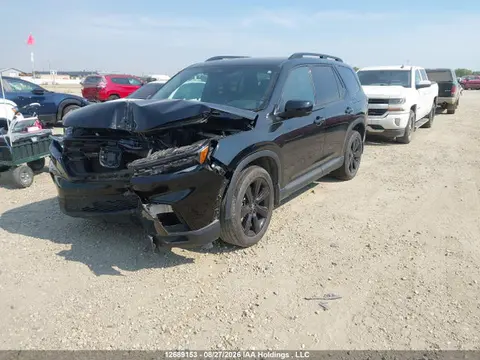 2025 Honda Pilot Black Edition VIN 5FNYG1H98SB504758 фото 2