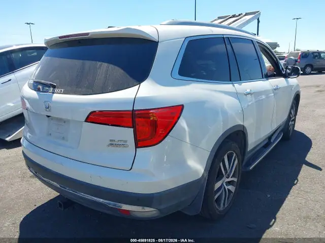 2017 Honda Pilot Elite VIN 5FNYF6H00HB052055 фото 4