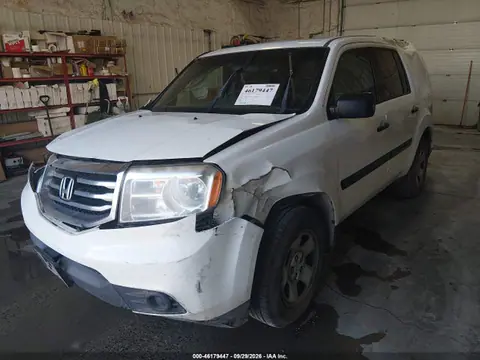 2014 Honda PILOT LX VIN 5FNYF4H26EB024729 фото 2