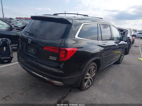 2017 Honda Pilot Touring VIN 5FNYF6H95HB035797 фото 4