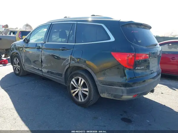 2016 HONDA PILOT VIN 5FNYF6H51GB021150 фото 3