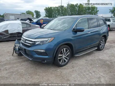 2017 Honda Pilot Touring VIN 5FNYF6H9XHB508772 фото 2