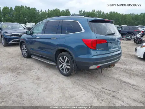 2017 Honda Pilot Touring VIN 5FNYF6H9XHB508772 фото 3