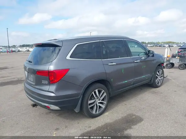 5FNYF6H94HB104432 — 2017 Honda Pilot, фото 4 с аукциона IAAI, Передняя часть