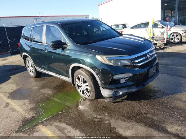 5FNYF6H88HB027717 — 2017 Honda Pilot, Передняя часть справа (Right Front), фото до ремонта