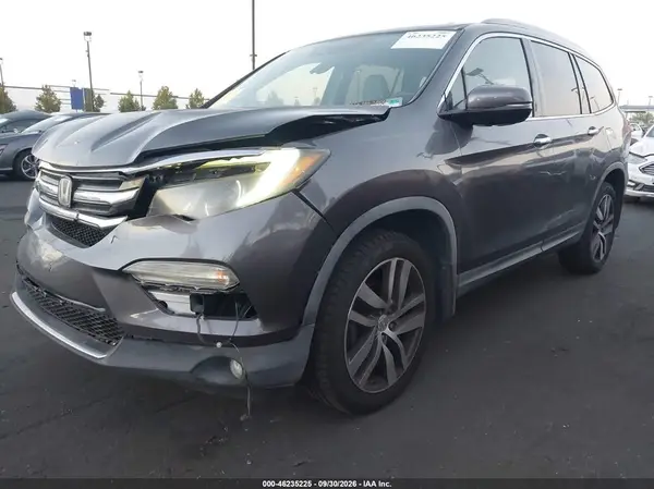 2017 HONDA PILOT VIN 5FNYF6H01HB015774 фото 2