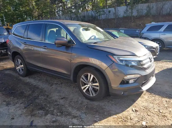 5FNYF6H54JB062413 — 2018 Honda Pilot, Передняя часть слева (Left Front), фото до ремонта