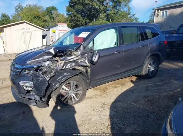5FNYF6H54JB062413 — 2018 Honda Pilot, фото 2 с аукциона IAAI, Передняя часть слева