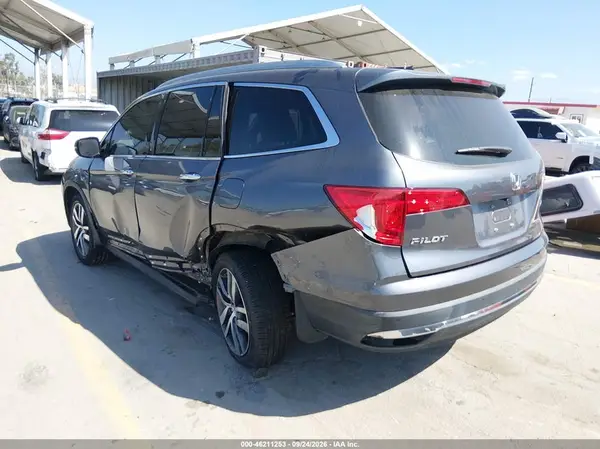 2018 HONDA PILOT VIN 5FNYF5H92JB004197 фото 3