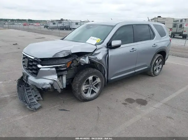 5FNYG1H59PB004984 — 2023 Honda Pilot, фото 2 с аукциона IAAI, Передняя часть