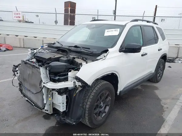 5FNYG1H62RB016289 — 2024 Honda Pilot, фото 2 с аукциона IAAI, Передняя часть