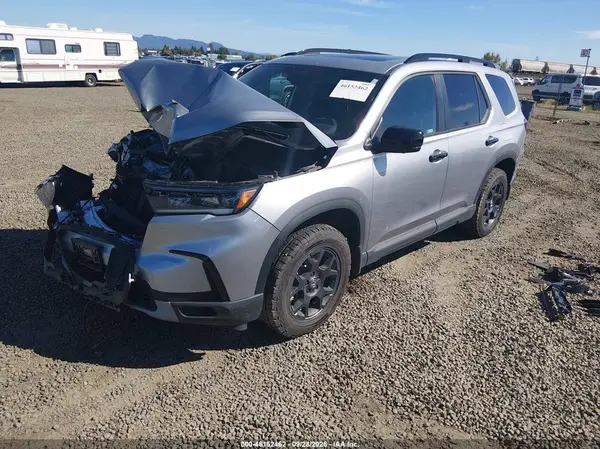5FNYG1H67SB182698 — 2025 Honda Pilot, фото 2 с аукциона IAAI, Передняя часть