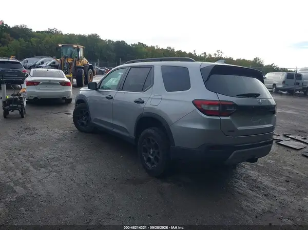 5FNYG1H60SB018371 — 2025 Honda Pilot, фото 3 с аукциона IAAI, Передняя часть справа