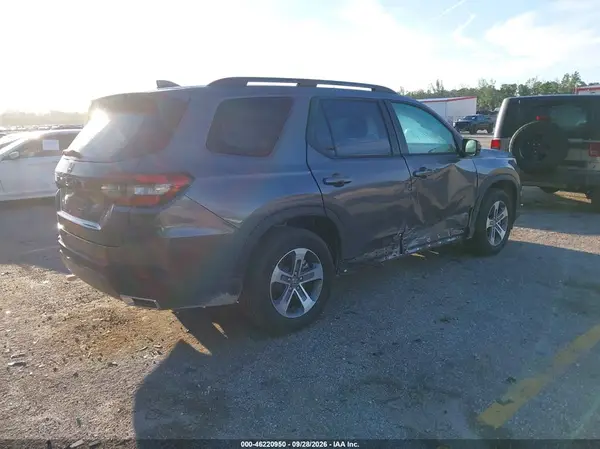 5FNYG2H44TB003958 — 2026 Honda Pilot, фото 4 с аукциона IAAI, Правый бок