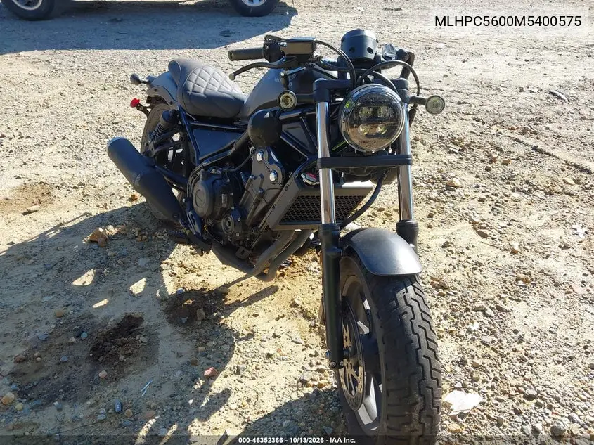 MLHPC5600M5400575 Honda Rebel 2021 — повреждение Передняя и задняя части, фото до ремонта