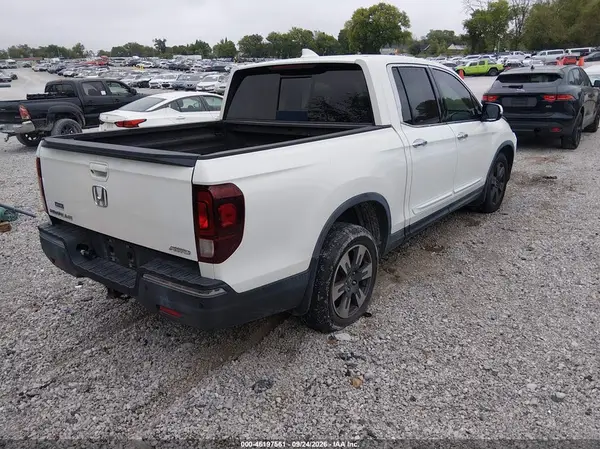 5FPYK3F77HB028532 — 2017 Honda Ridgeline, фото 4 с аукциона IAAI, Передняя часть слева