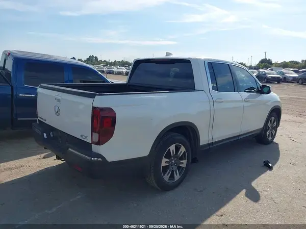5FPYK2F5XHB005562 — 2017 Honda Ridgeline, фото 4 с аукциона IAAI, Передняя часть