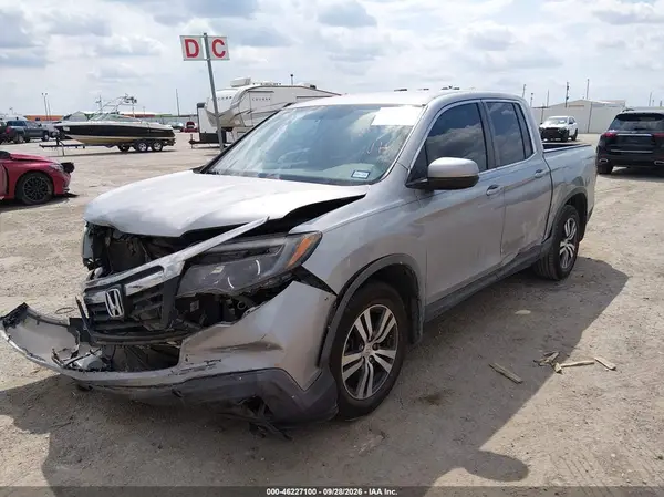 5FPYK2F43HB004759 — 2017 Honda Ridgeline, фото 2 с аукциона IAAI, Передняя часть