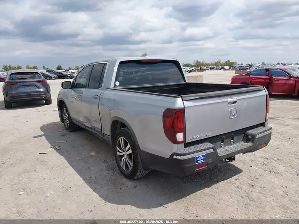 5FPYK2F43HB004759 — 2017 Honda Ridgeline, фото 3 с аукциона IAAI, Передняя часть