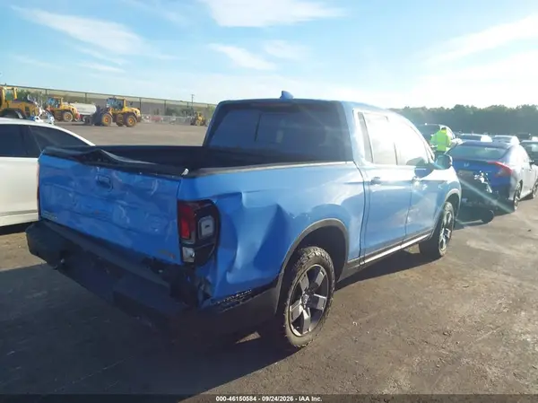 5FPYK3F62RB002834 — 2024 Honda Ridgeline, фото 4 с аукциона IAAI, Задняя часть