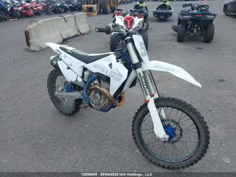 VBKUXN435MM296760 — 2021 Husqvarna Fc 350, Repossession, фото до ремонта