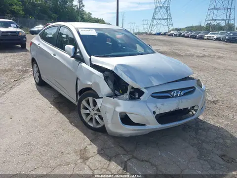 KMHCU4AE1EU588912 — 2014 Hyundai Accent GLS, Передняя часть справа (Right Front), фото до ремонта