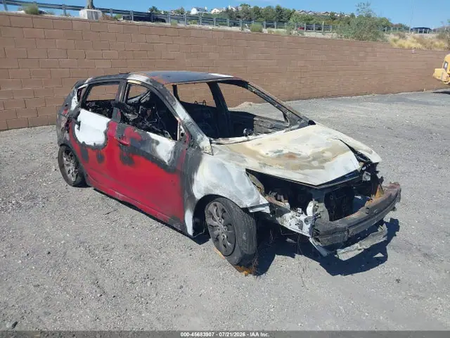 KMHCT5AE2FU222337 — 2015 Hyundai Accent GS, Полный пожар (Total Burn), фото до ремонта