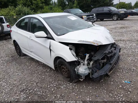 KMHCT4AE6GU073233 — 2016 Hyundai Accent SE, Передняя часть (Front End), фото до ремонта