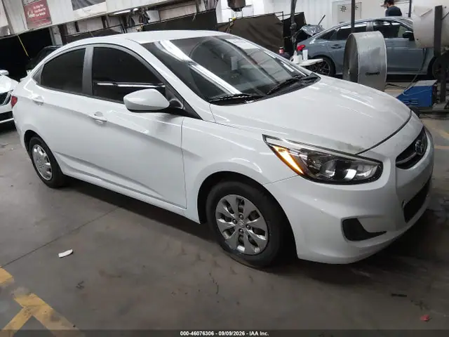 KMHCT4AE2GU978147 — 2016 Hyundai Accent SE, Передняя часть слева (Left Front), фото до ремонта