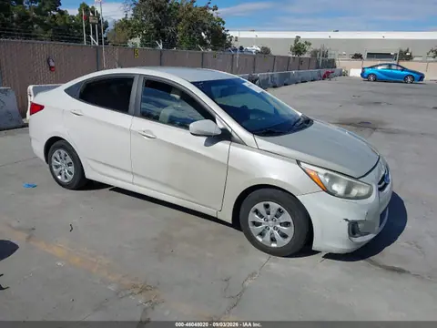 KMHCT4AE1HU262986 — 2017 Hyundai Accent SE, Угон (Theft), фото до ремонта