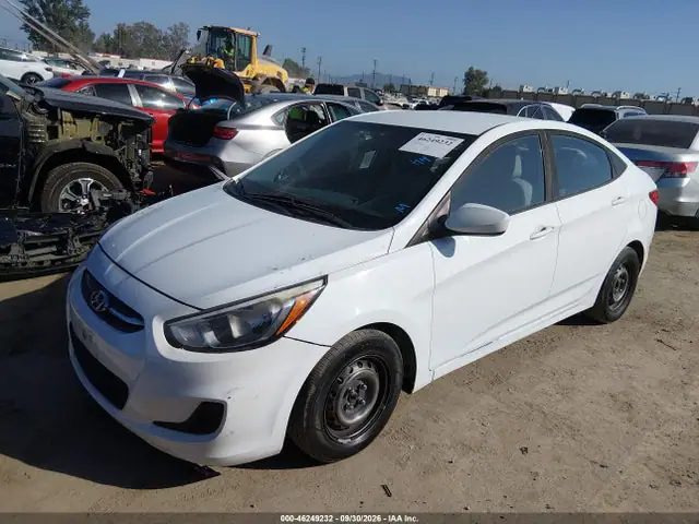 KMHCT4AE3HU272113 — 2017 Hyundai Accent SE, фото 2 с аукциона IAAI 14.10.2026, Передняя часть