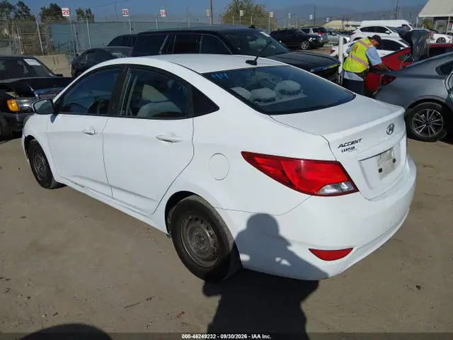 KMHCT4AE3HU272113 — 2017 Hyundai Accent SE, фото 3 с аукциона IAAI 14.10.2026, Передняя часть