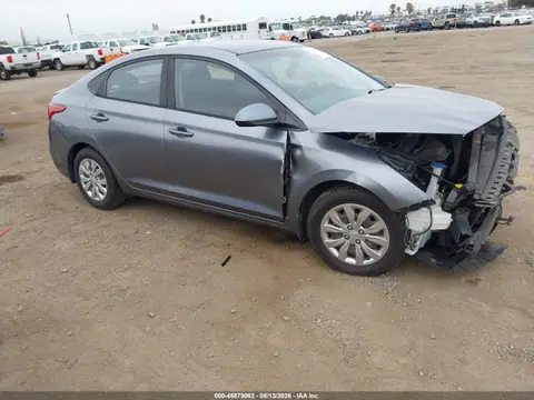 3KPC24A39JE024619 — 2018 Hyundai Accent SE, Передняя часть (Front End), фото до ремонта