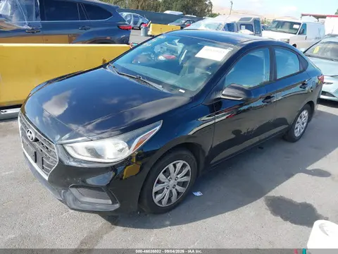 2019 Hyundai ACCENT SE VIN 3KPC24A35KE088562 фото 2