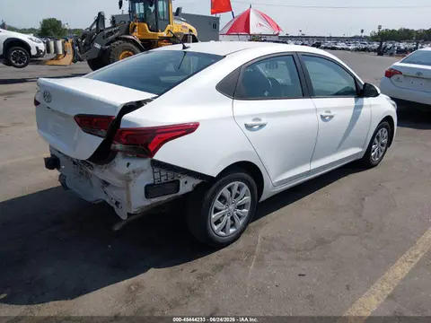 2021 Hyundai ACCENT SE VIN 3KPC24A66ME140374 фото 4