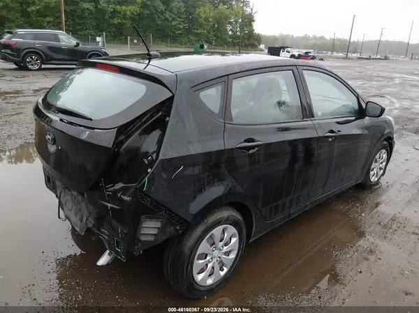 KMHCT5AEXGU241672 — 2016 Hyundai Accent, фото 4 с аукциона IAAI 04.10.2026, Задняя часть