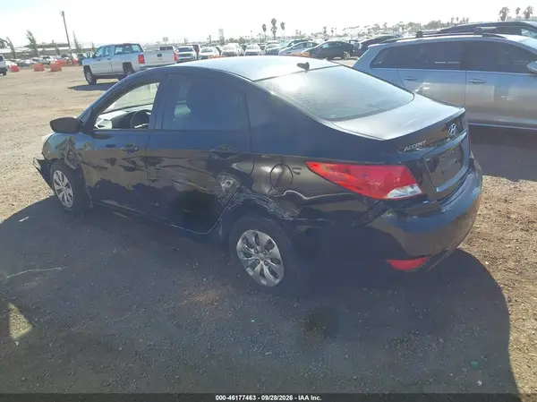 KMHCT4AE8GU121895 — 2016 Hyundai Accent, фото 3 с аукциона IAAI, Передняя часть