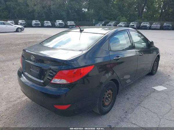 KMHCT4AE8GU114378 — 2016 Hyundai Accent, фото 4 с аукциона IAAI 14.10.2026, Естественный износ